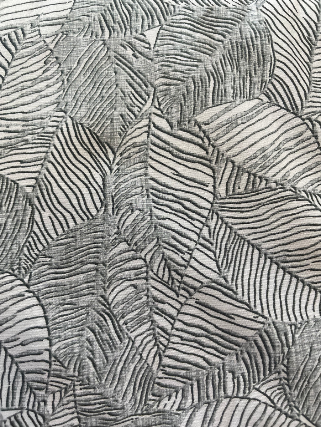 Monochrome Line-Art Leaf Print Kurta