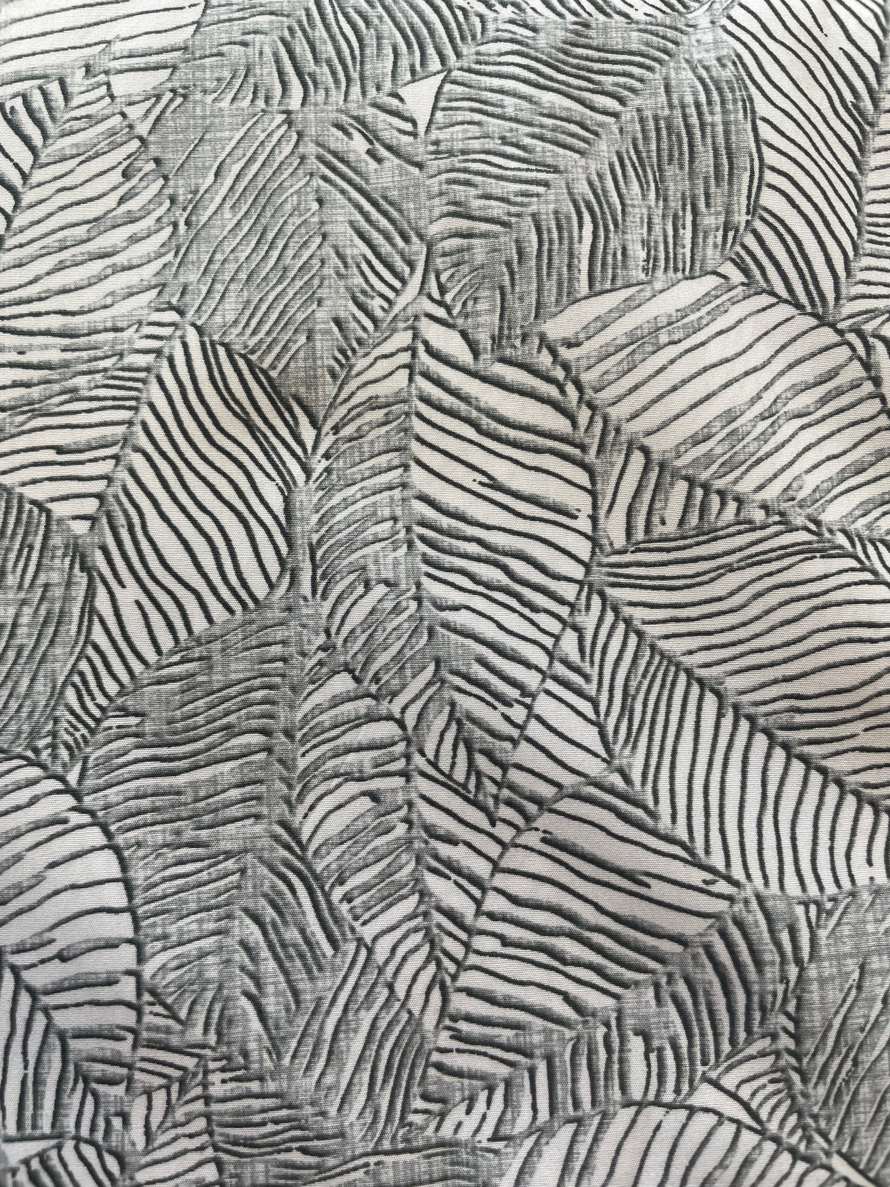 Monochrome Line-Art Leaf Print Kurta