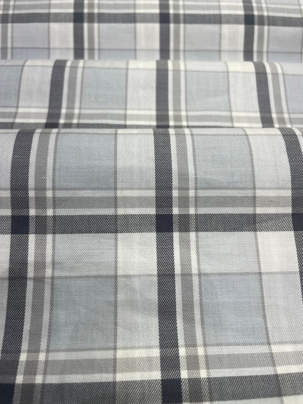 Fine Twill Plaid Dress Shirt Light Grey